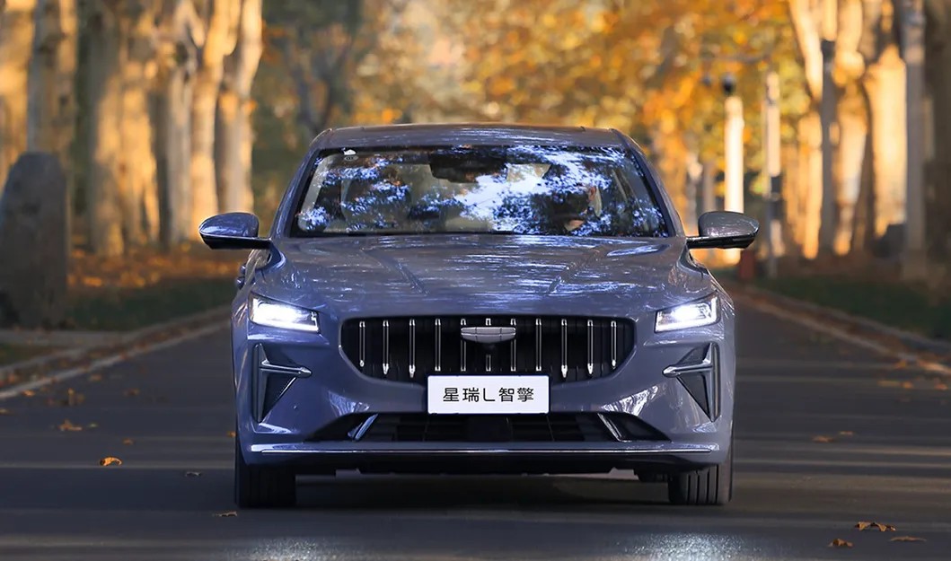 automatic petrol sedan for export